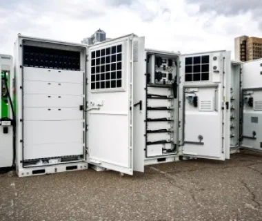 Armazenamento de energia: garanta autonomia e reduza custos