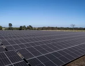 Energia solar compartilhada: Vantagens de economia e praticidade! 